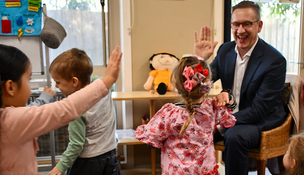 Julian Hill MP visiting a child care centre in Narre Warren